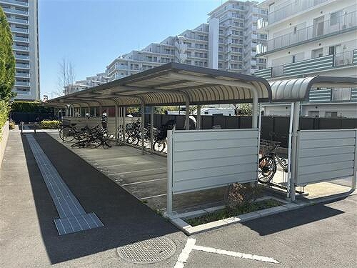 ウエリス浦和美園ノーステラス7階 駐輪場