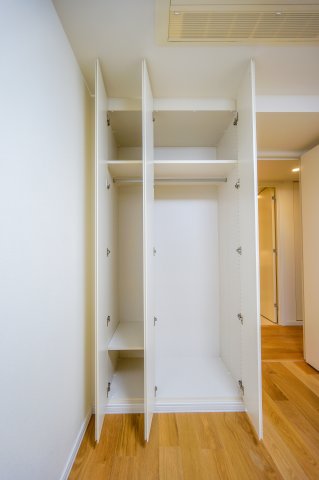 グランドメゾン代沢 収納