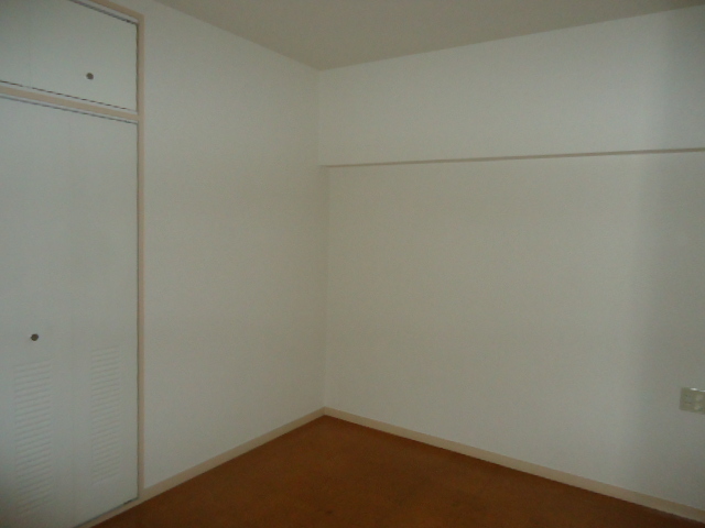 ラ・クラッセ西寺尾0405号室 洋室４．５帖