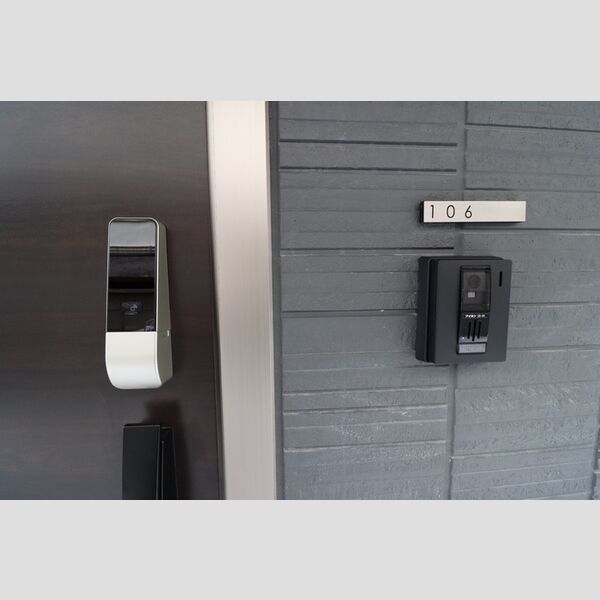 セレスティア白鳥106号室 インターフォン　カードキータッチパネル