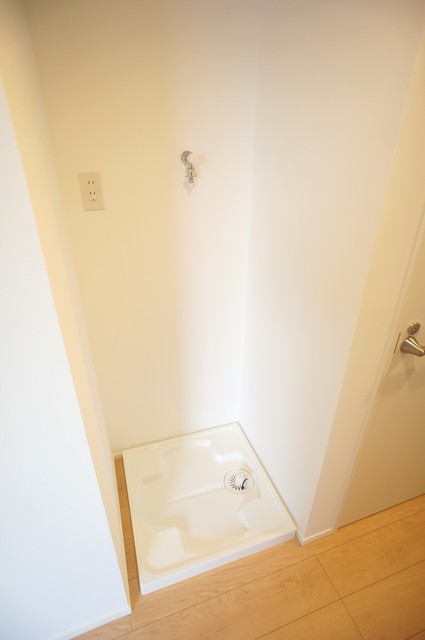 ラウレア千葉中央0101号室 室内洗濯置き場