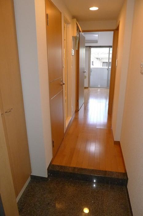 ステージファースト南麻布4階 玄関