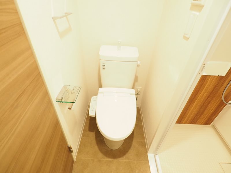 レジディア板橋本町プレイス5階 トイレ