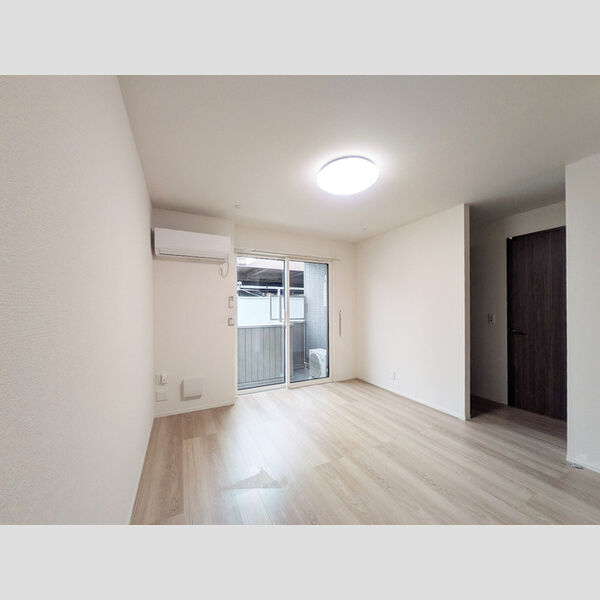 D-Sereno東田町Ⅱ101号室 LDK(別角度)