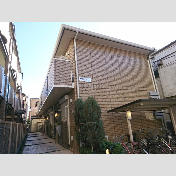 エスタシオン202号室 外観