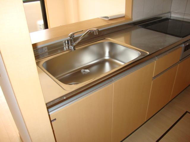 シィーエム・クイーン キッチンシンク