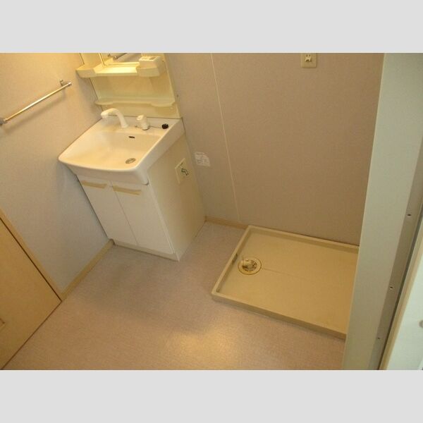 グリーンコート貝塚 2号館 洗髪洗面化粧台、室内洗濯機置場