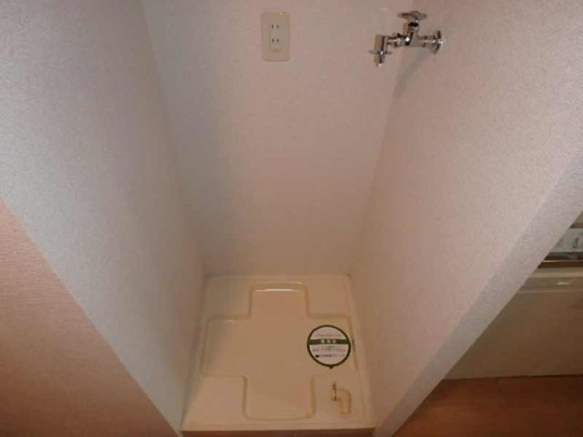 メインステージ巣鴨3階 室内洗濯機置場