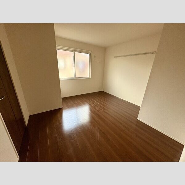 キャトルセゾン伊藤　Ⅰ205号室 北側洋室