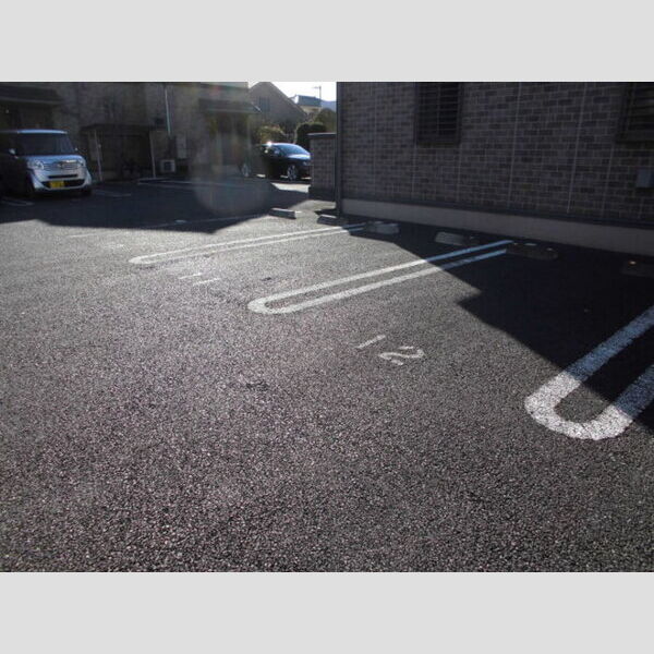 サンモールエイト106号室 駐車場(11・12)