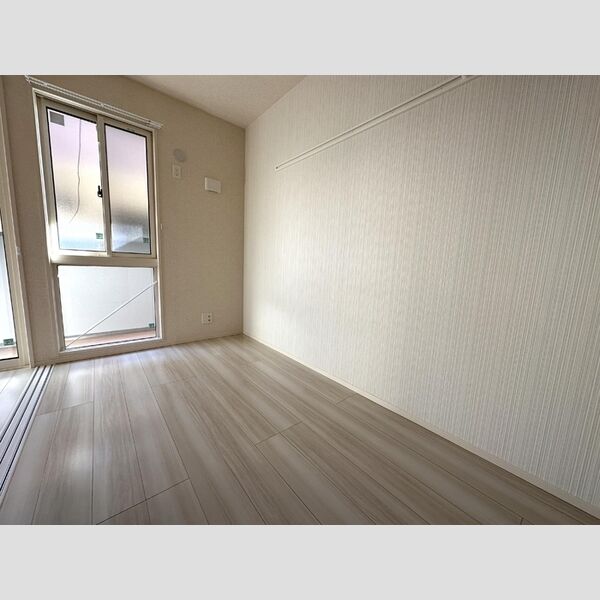 ジュネス前原101号室 洋室