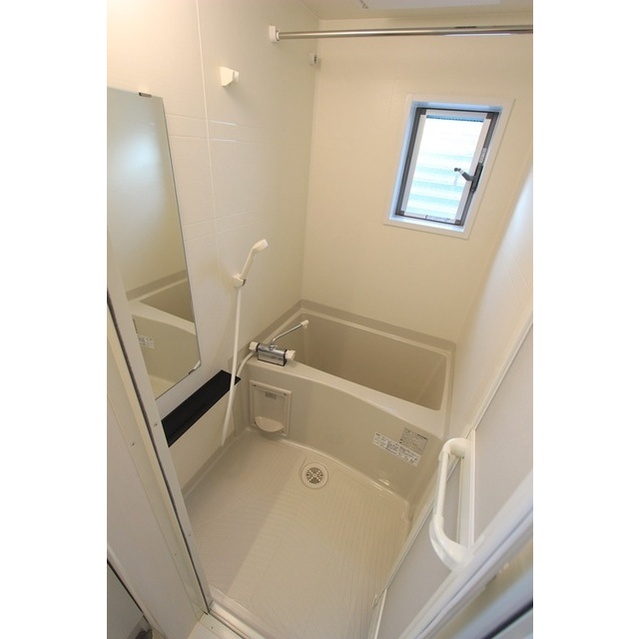 ＣＡＳＣＡＤＥ　ＳＨＩＮＭＡＣＨＩ101号室 お風呂