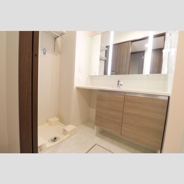 D-sereno武蔵藤沢 ワイド洗髪洗面化粧台