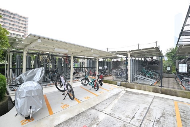 ベイクレストタワー22階 駐輪場