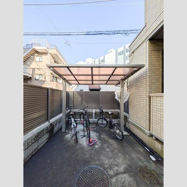 コルノリザイア206号室 駐輪場