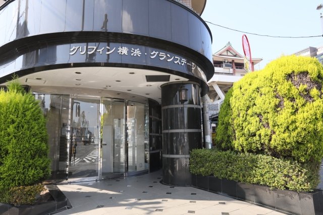 グリフィン横浜・グランステージ エントランス