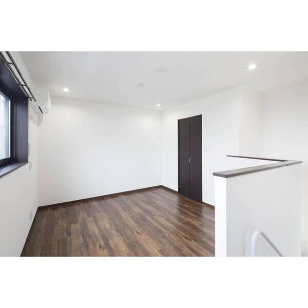 スリースターレジデンス学芸大学 リビング