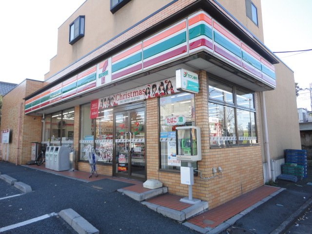 Ｒｏｍａｎｔｉｓ　Ｋａｗａｇｕｃｈｉ（ロマンティス　川口） セブンイレブン川口弥平店まで213ｍ