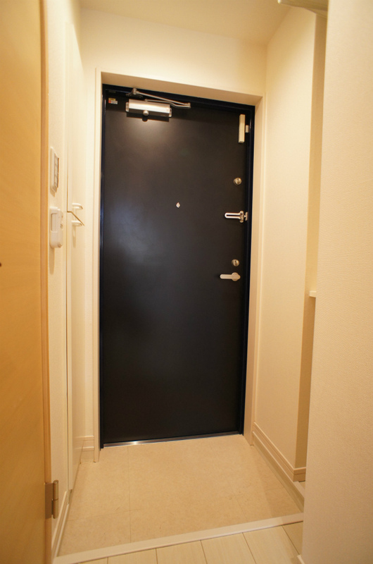 リブリ・コンフォート石川 玄関