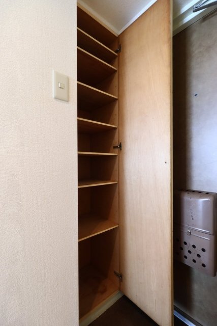 ヴァンハウス白楽 靴入