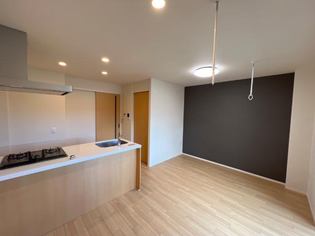 Eternal J（エターナル　ジェイ）205号室 リビング