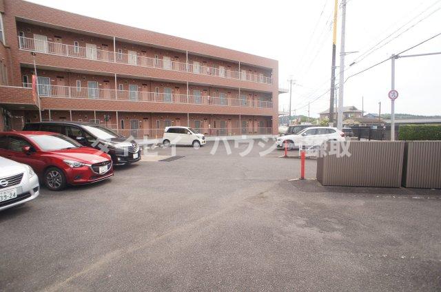 コーポニッコー0318号室 駐車場