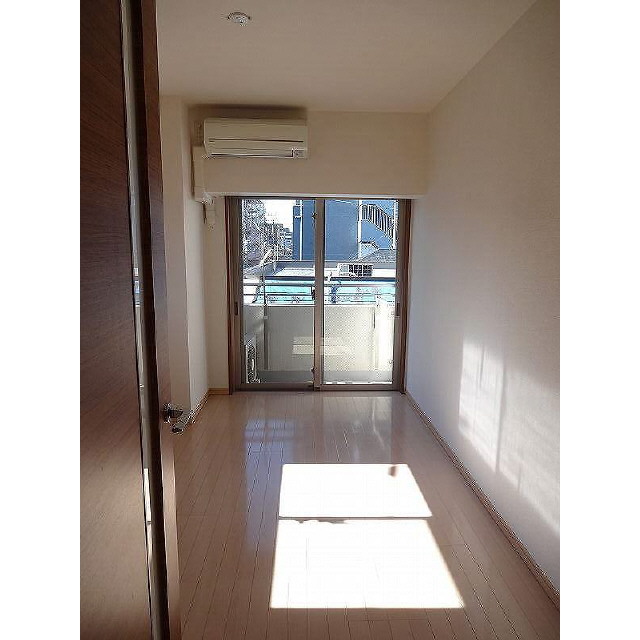 プレール・ドゥーク西大島駅前 リビング