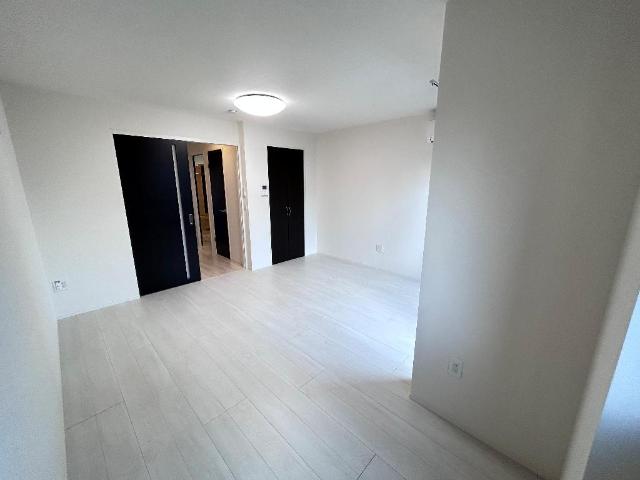 ビレッジ高坪Ⅳ102号室 洋室