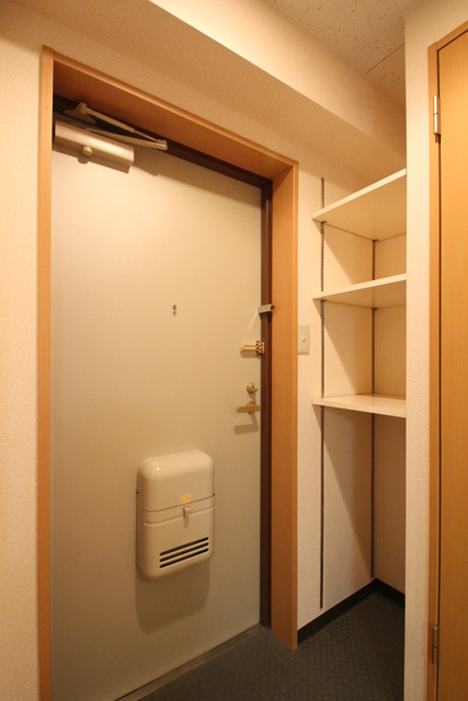 ヴィルヌーブ柏2階 下駄箱宇付玄関！