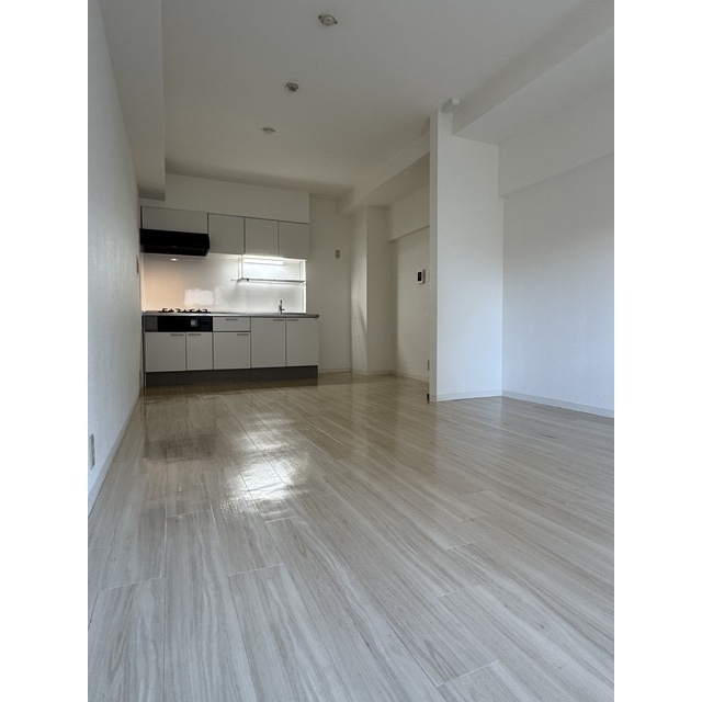 サン・ファミーユ 内観