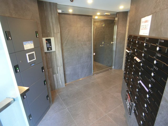 スパシエ横浜アルト804号室 エントランス