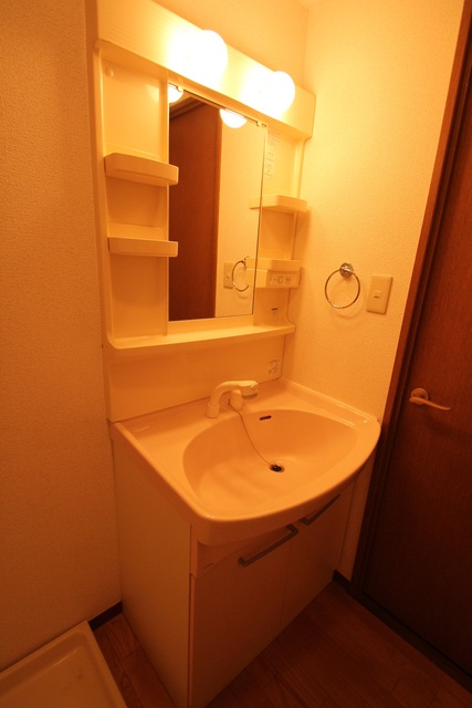 ピエトラ　ルーチェ 独立洗面台！