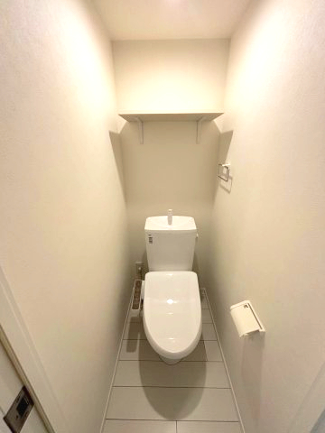 ホワイトセラス トイレ