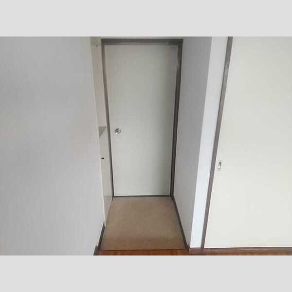 レディース・ビレッジ　ヨシトモ310号室 玄関