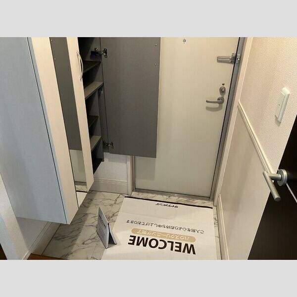 ベルハウスⅡ103号室 玄関