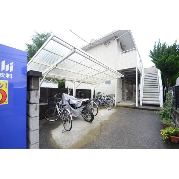 ツインハイツ秋山2205号室 駐車場