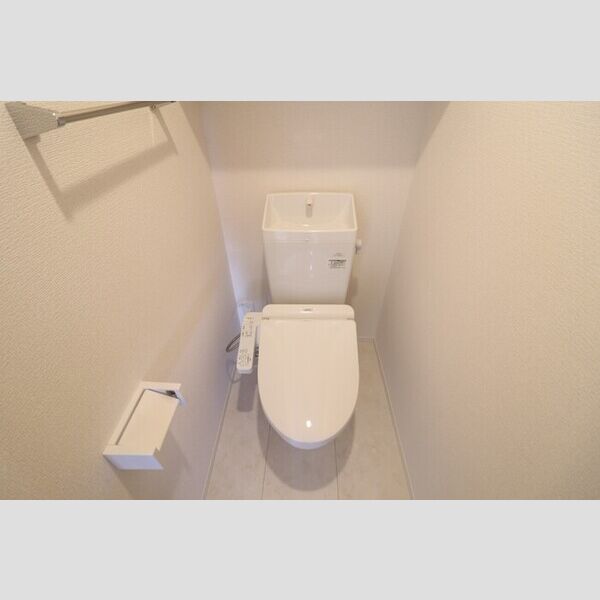 シンヤ壱番館 ★温水洗浄暖房便座便座★