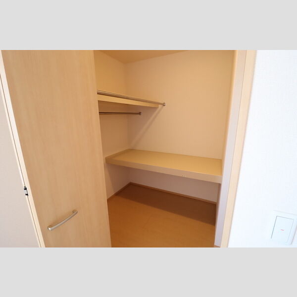 エトワール205号室 ウォークインクローゼット