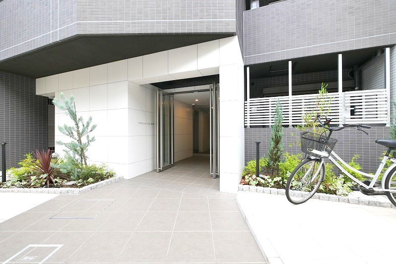 PREMIUM CUBE 東中野2階 外観