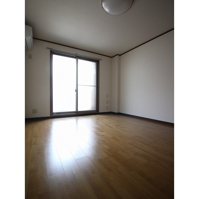 アンプルール フェール COCO206号室 内観