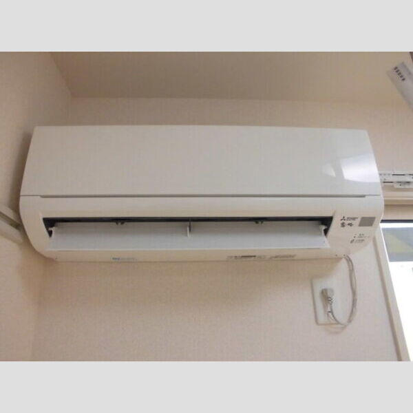 クイーン・ヒルズ302号室 エアコン