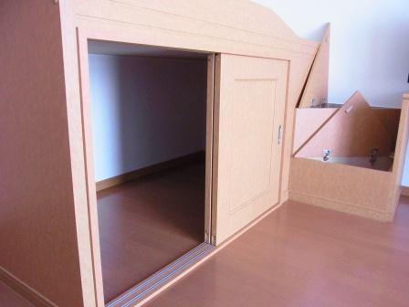 レオパレスプレミール109号室 内観