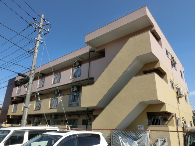 レジデンス三彰の外観画像