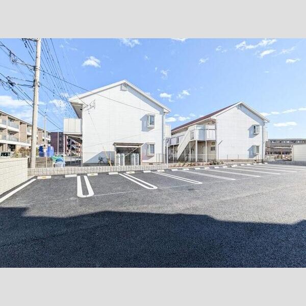 ベルフォルテ 駐車場