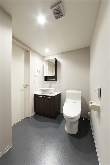 Ｂｅｌｌｅ　Ｓｗｅｅｔ　東所沢1階 デザイン洗面台　温水洗浄トイレ