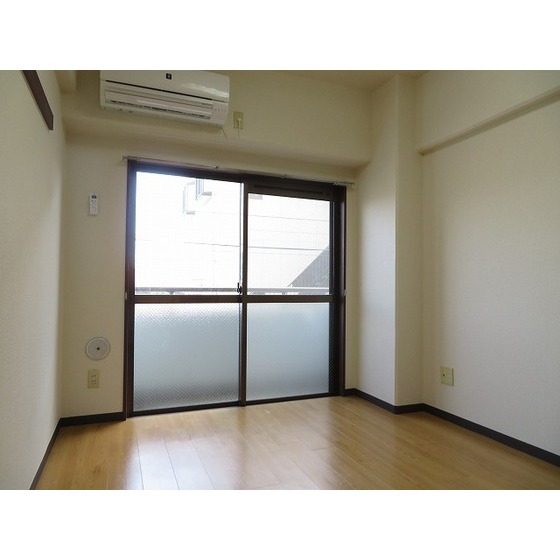 エバーグレース西府0205号室 洋室