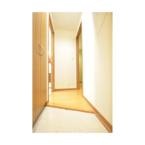 アクイラ・モンテ目黒 玄関