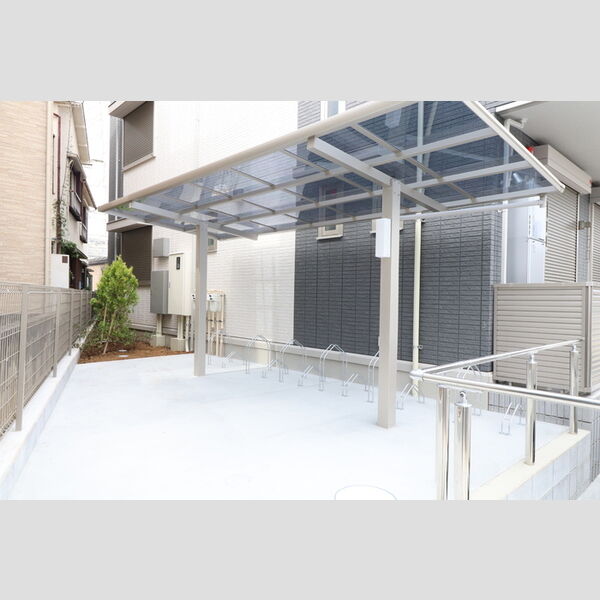 ヴェルジュ入船 駐輪場