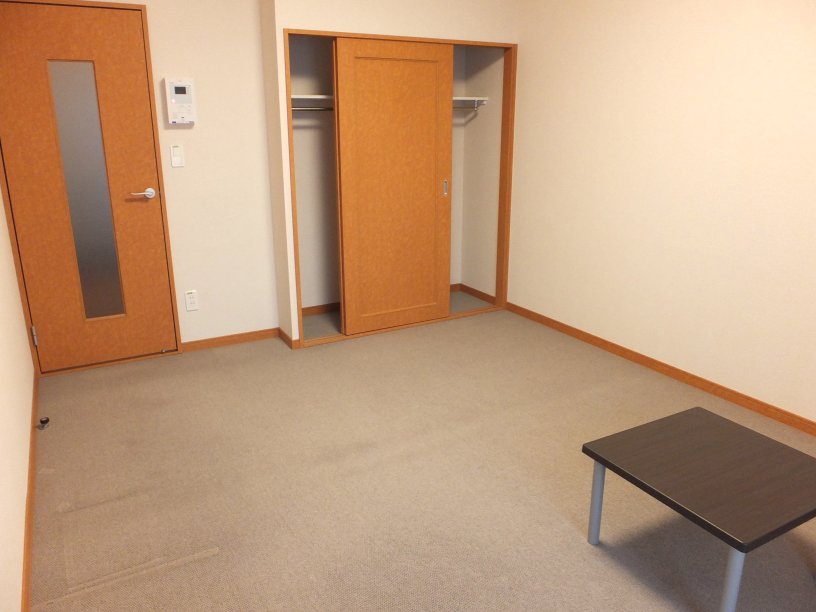 レオパレスカーサドマーニ 寝室