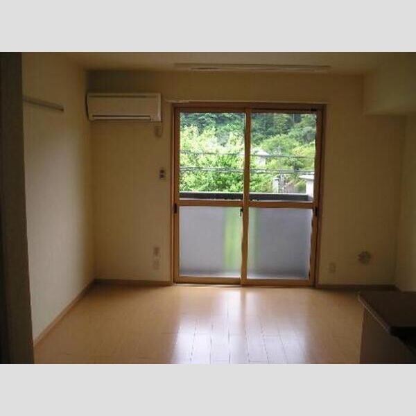 グレースコート　B LDK(12帖)